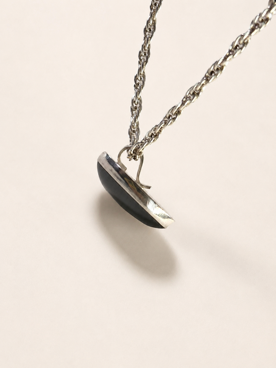 Collar Umbral — Hematita y Plata .925