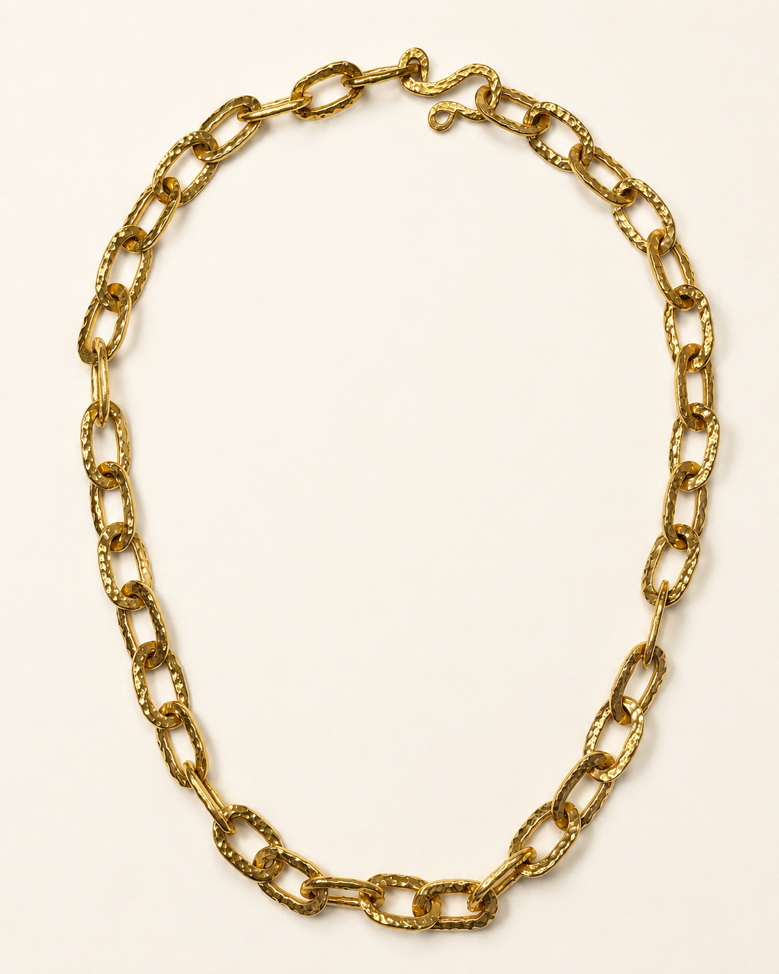 Collar en Latón con Baño de Oro Modelo Sangre9