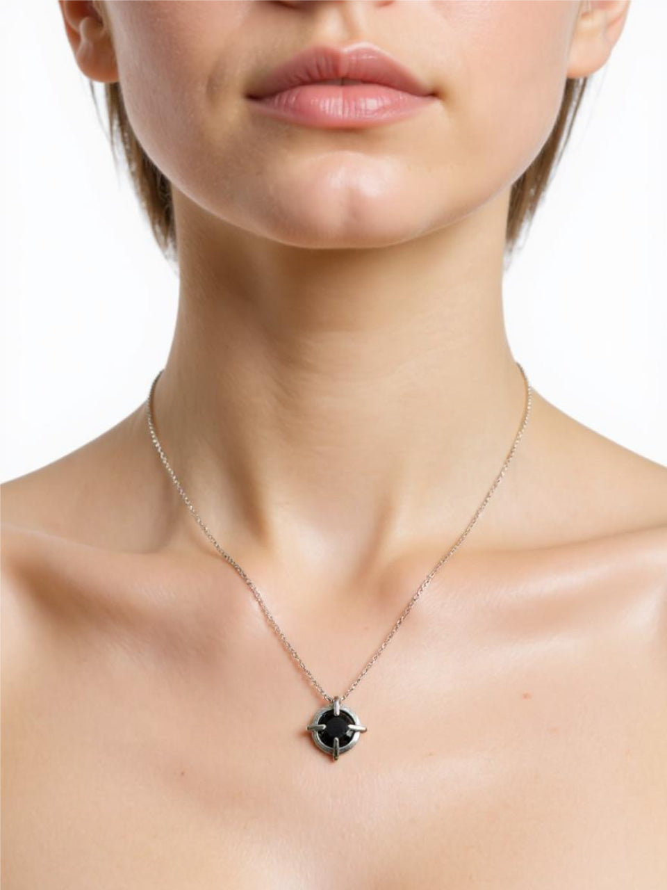Collar y Aretes en Plata con Zirconias Negras